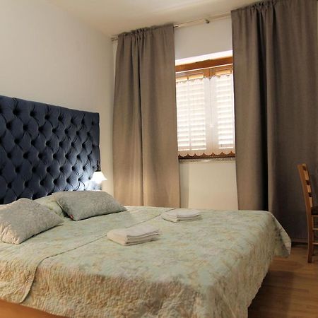 Apartmani Villa Kalinic 奈维斯 外观 照片