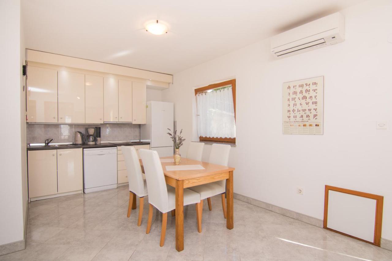 Apartmani Villa Kalinic 奈维斯 外观 照片