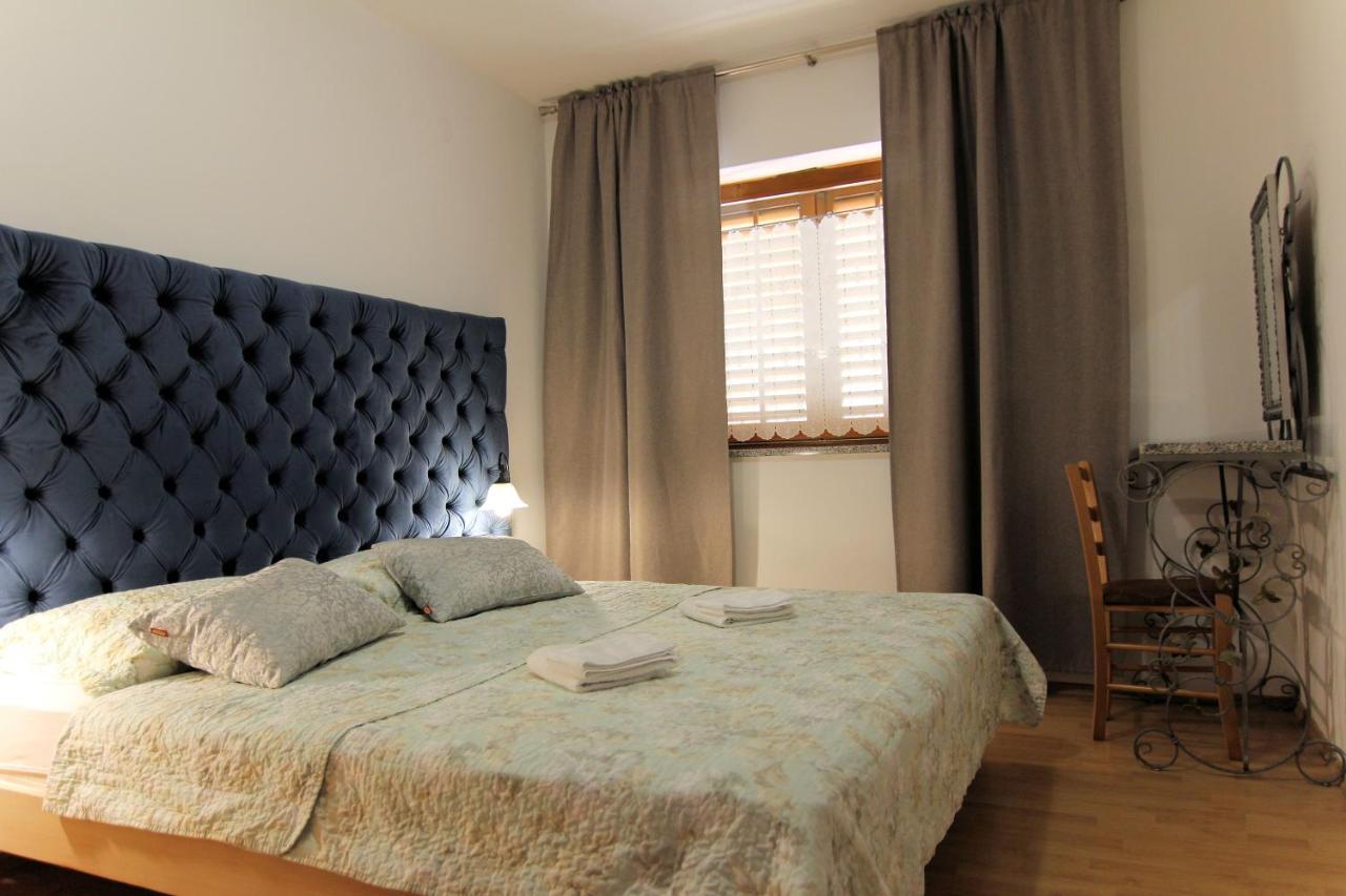 Apartmani Villa Kalinic 奈维斯 外观 照片