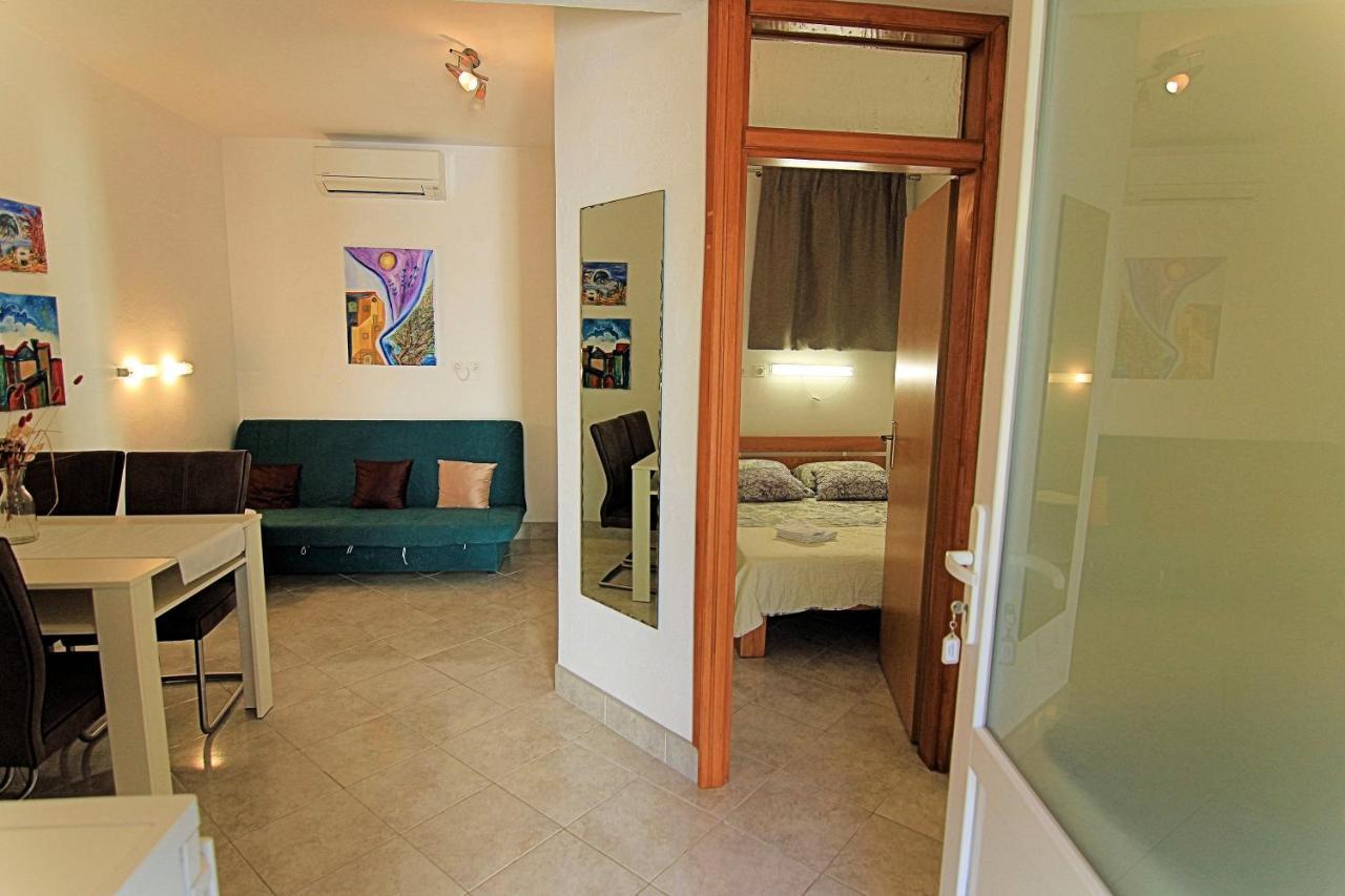 Apartmani Villa Kalinic 奈维斯 外观 照片