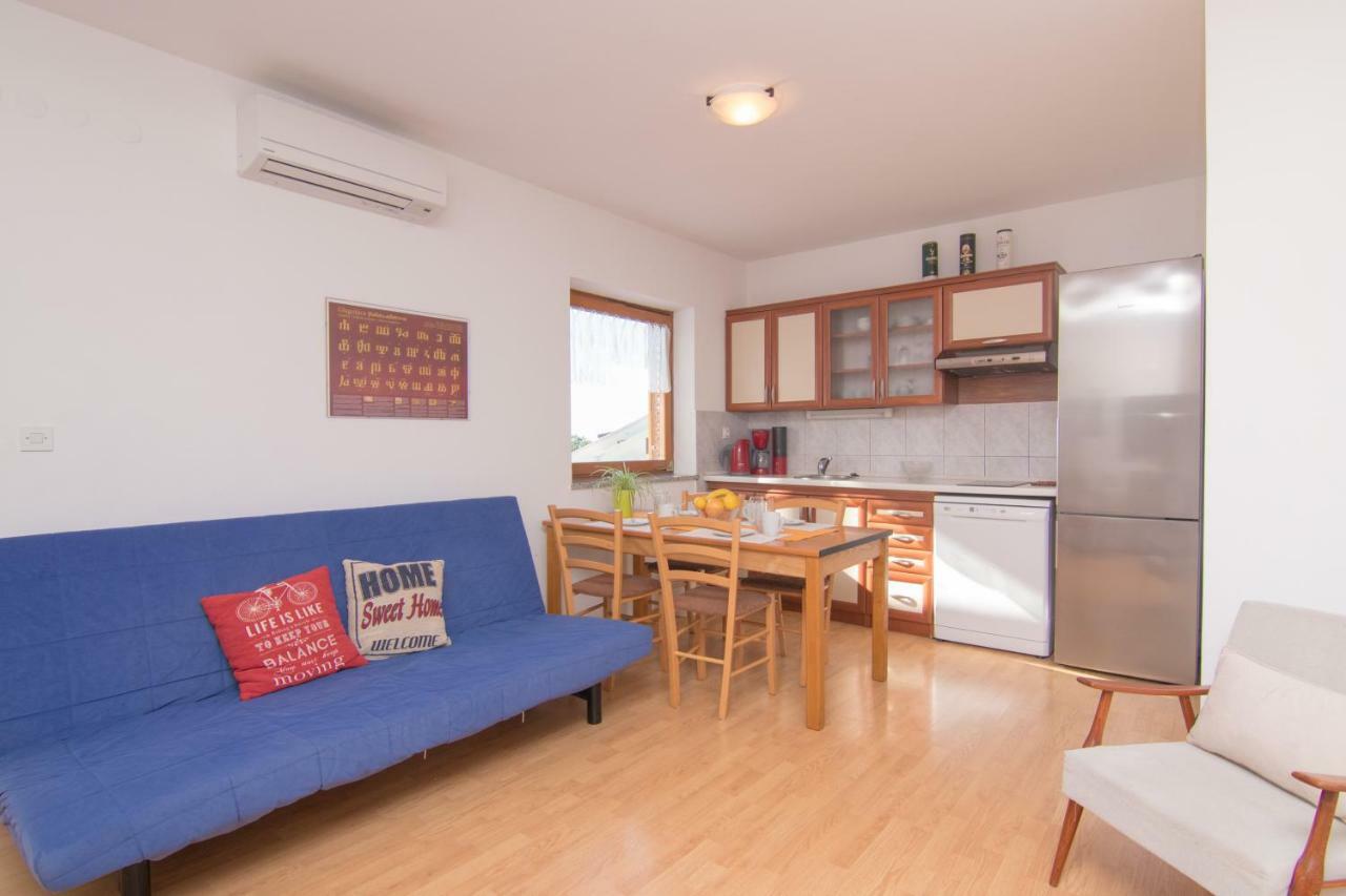 Apartmani Villa Kalinic 奈维斯 外观 照片
