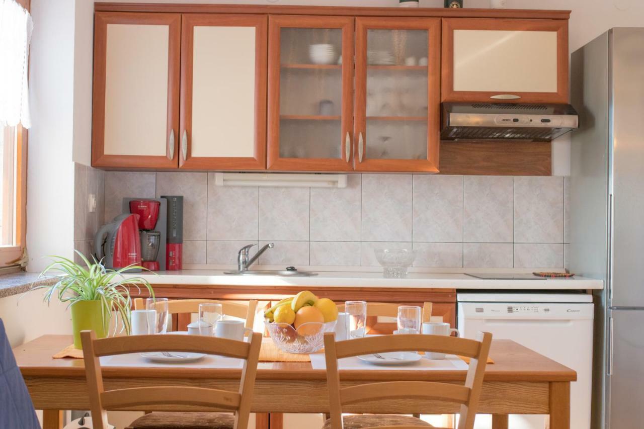 Apartmani Villa Kalinic 奈维斯 外观 照片