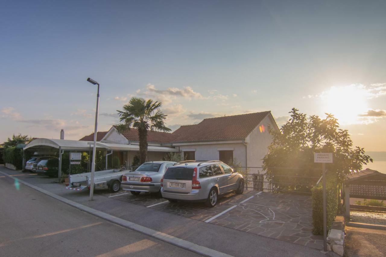 Apartmani Villa Kalinic 奈维斯 外观 照片